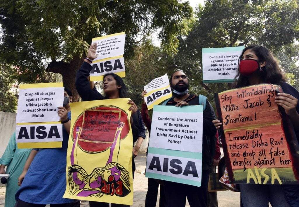 india-jails-climate-activist-for-supporting-farmers-protests