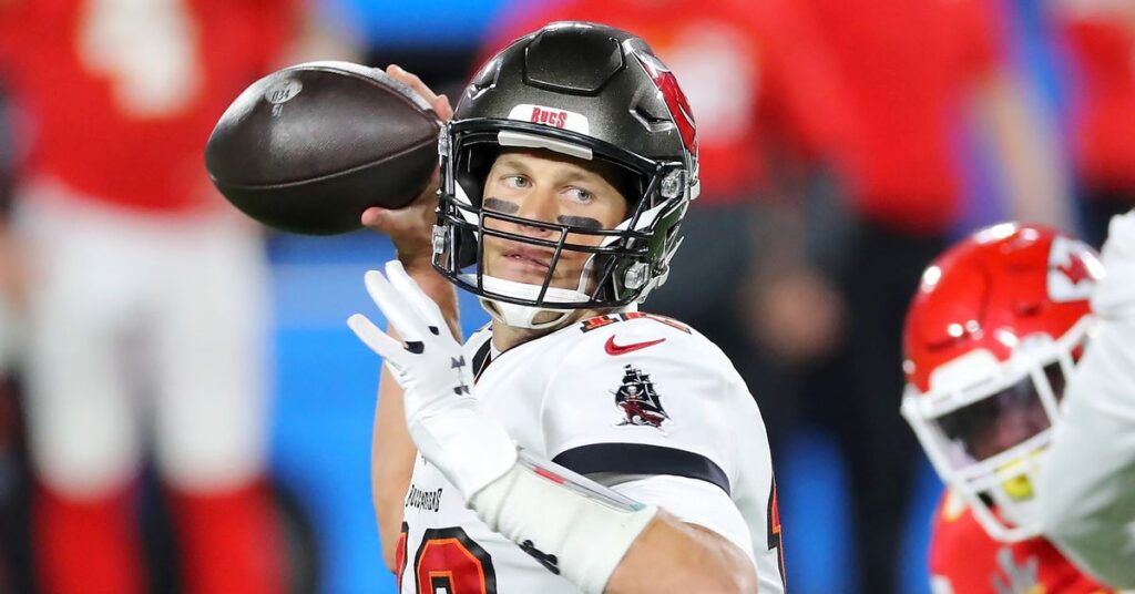 amazons-10-billion-nfl-deal-is-huge-and-a-sign-that-sports-is-staying-on-tv-for-a-while-longer
