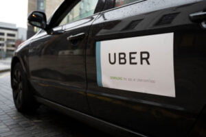 uber-says-it-will-treat-uk-drivers-as-workers-in-wake-of-supreme-court-ruling