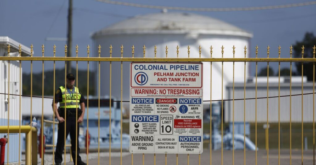 how-a-major-oil-pipeline-got-held-for-ransom