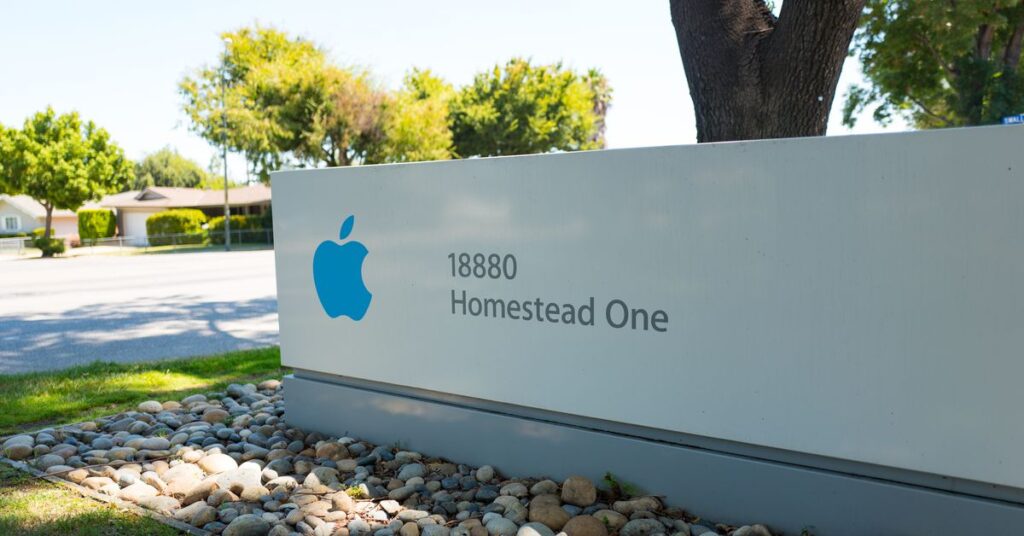 how-angry-apple-employees-petition-led-to-a-controversial-new-hires-departure