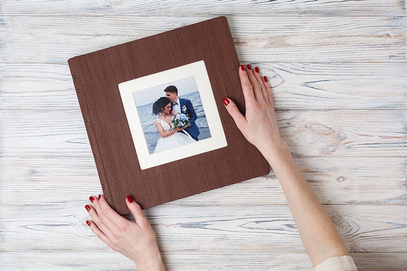 AdobeStock_261831319 6 Design Tips For The Perfect Wedding Album