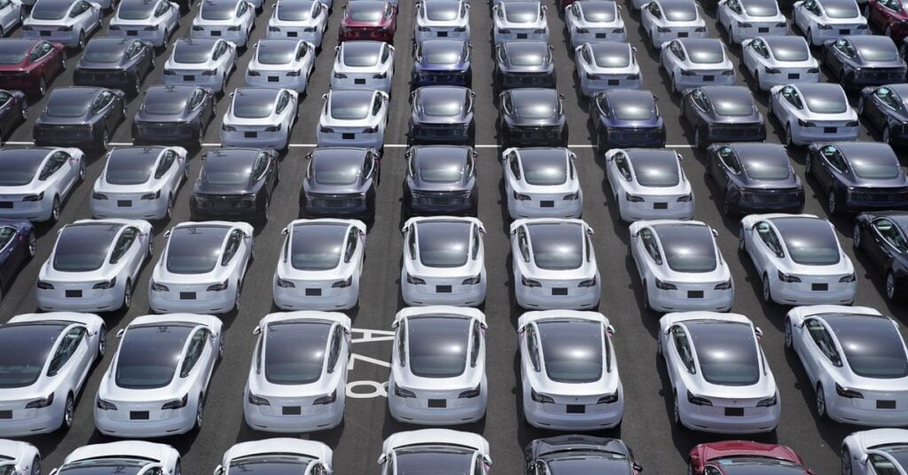 elon-musks-problematic-plan-for-full-self-driving-teslas