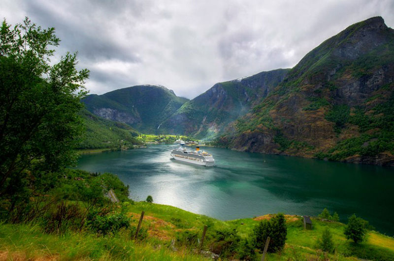 flam Really cool Norway wallpaper examples to download