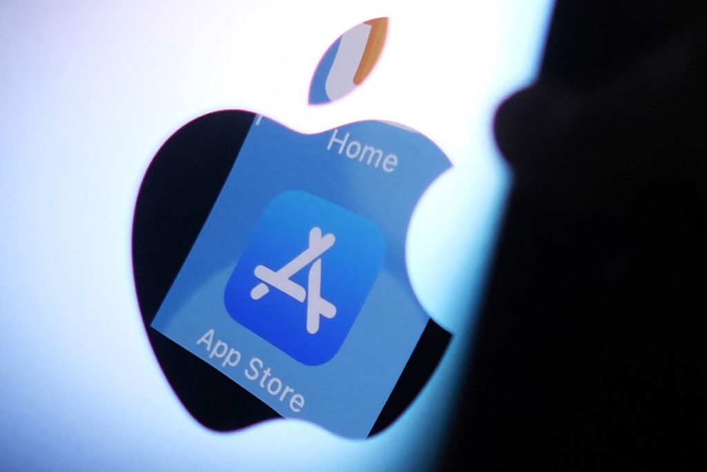 how-much-control-should-apple-have-over-your-iphone