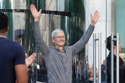 Apple has become the world’s first $3 trillion company