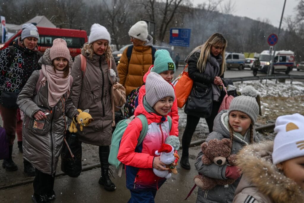 is-booking-airbnbs-really-the-best-way-to-help-ukrainians