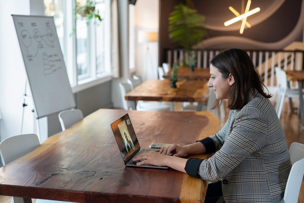 What are the benefits of remote staffing?