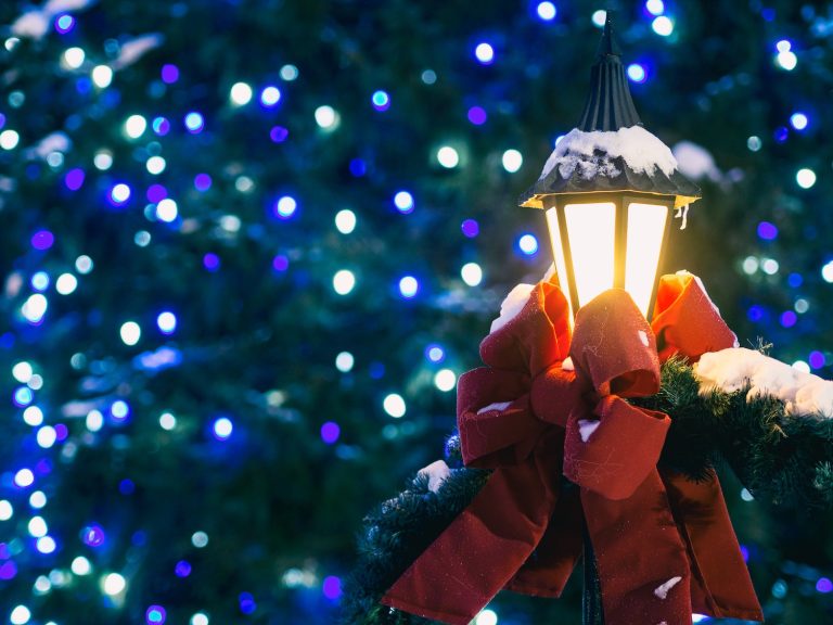 Holiday Email Campaigns: How to Rise Above the Chaos in the Inbox