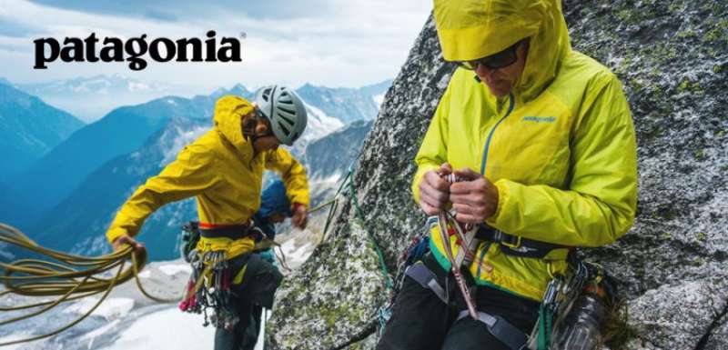 Patagonia-Clothing-750x361-1-1 The Patagonia Font That You Can Download (Plus Alternatives)